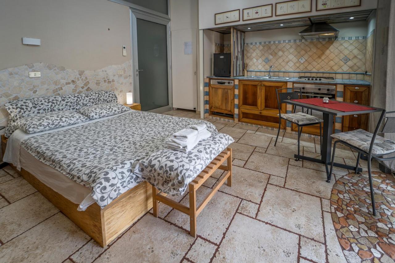 Domus Vesuvia Bed & Breakfast Torre Annunziata Bagian luar foto