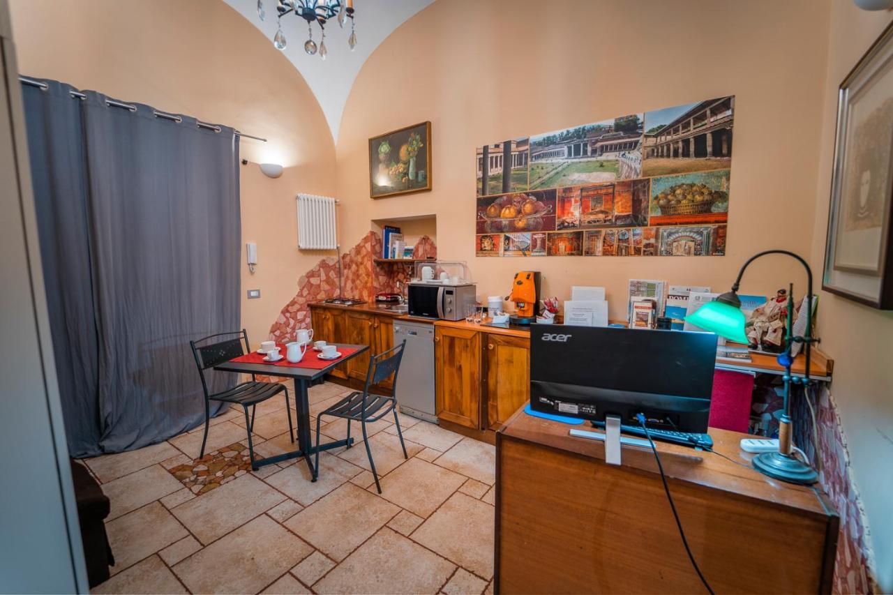 Domus Vesuvia Bed & Breakfast Torre Annunziata Bagian luar foto