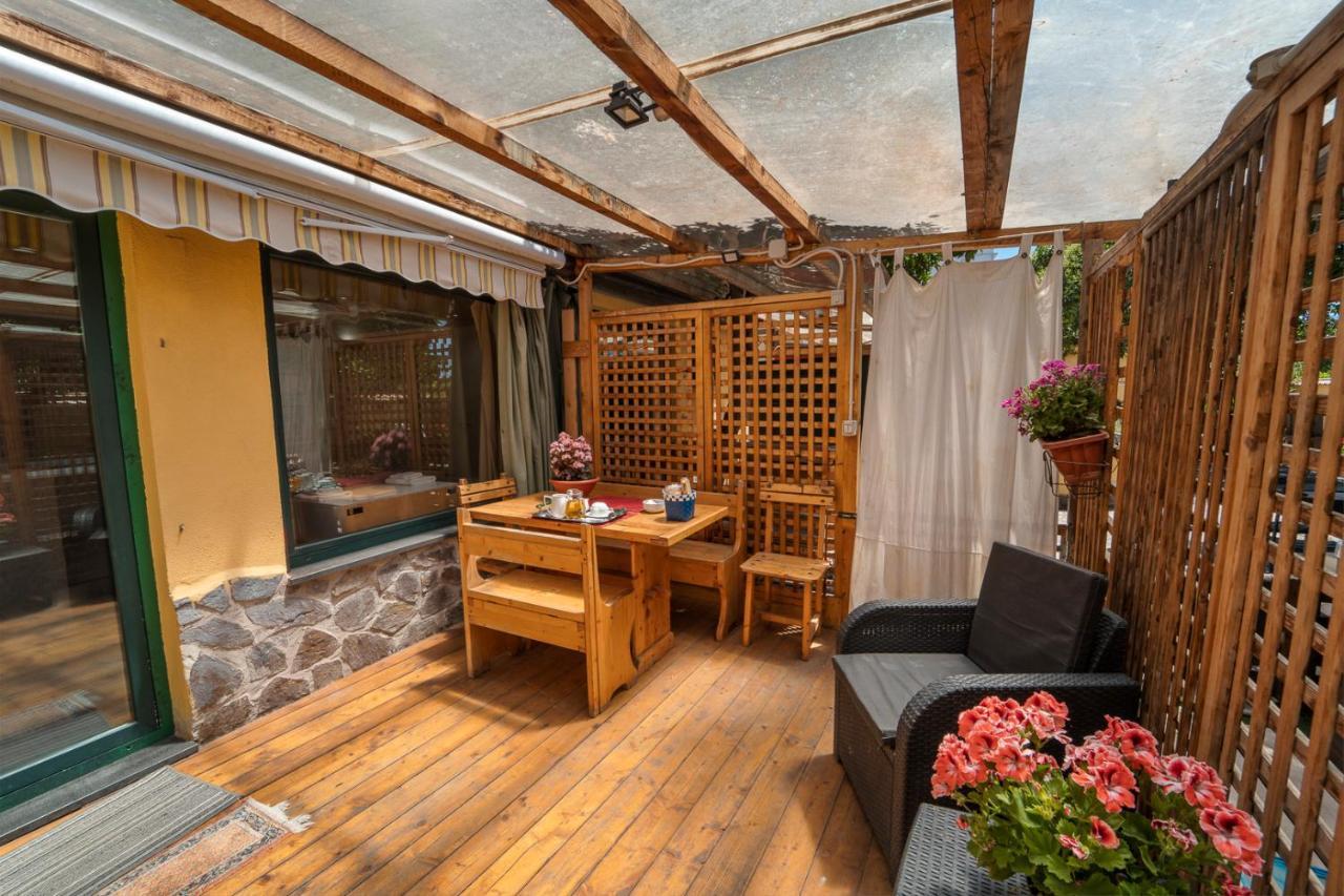 Domus Vesuvia Bed & Breakfast Torre Annunziata Bagian luar foto